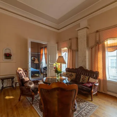 Wanha Kartano * コッコラ