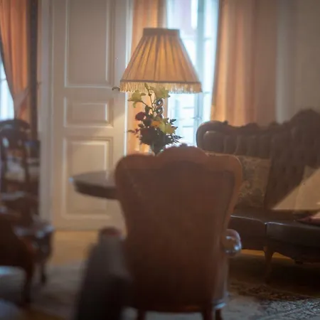 Wanha Kartano イン *